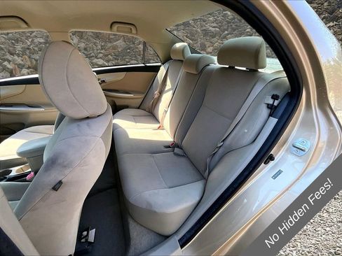 Used 2011 Toyota Corolla LE FWD image 23