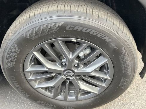 Used 2026 Nissan Rogue SV image 4