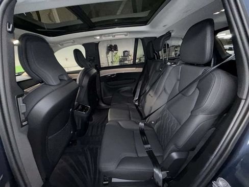 Used 2026 Volvo XC90 B5 Plus AWD/4WD image 19