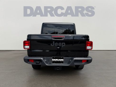 New 2026 Jeep Gladiator Sport AWD/4WD image 6