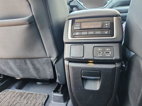 Used 2023 Subaru Ascent Onyx Edition Limited image 32