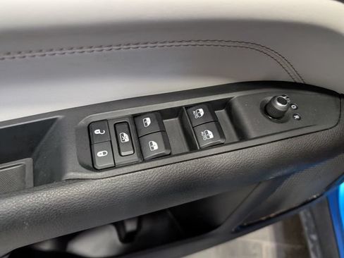 Used 2025 Jeep Compass Limited AWD/4WD image 13