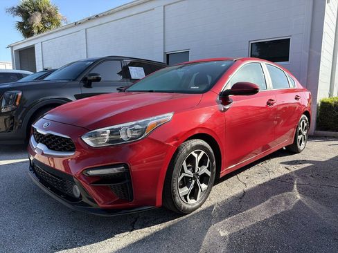 Used 2021 Kia Forte LXS FWD image 3