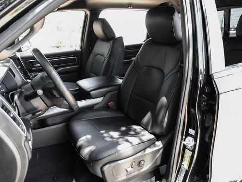 Used 2019 RAM 1500 Big Horn AWD/4WD image 8
