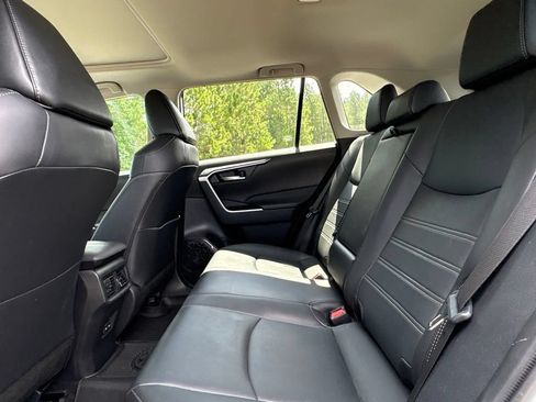 Used 2024 Toyota RAV4 XLE Premium w/ Weather Package AWD/4WD image 15