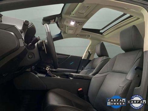 Used 2023 Lexus ES 300h w/ Premium Package image 25