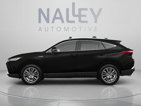 Used 2021 Toyota Venza XLE w/ Softex Package AWD/4WD image 2