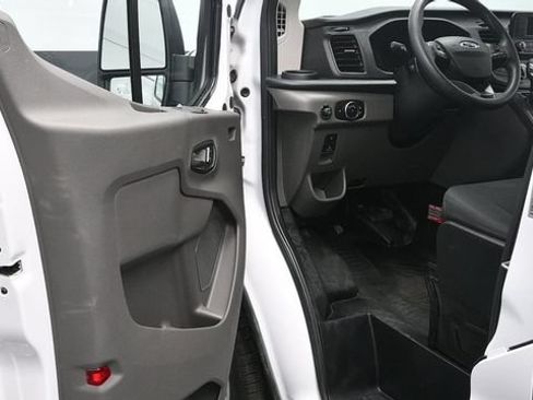 Used 2025 Ford Transit 250 Low Roof w/ Exterior Upgrade Package RWD image 25