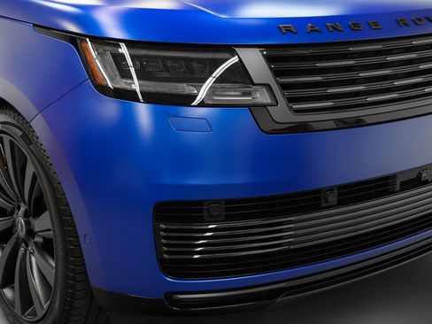 Used 2024 Land Rover Range Rover SV image 12