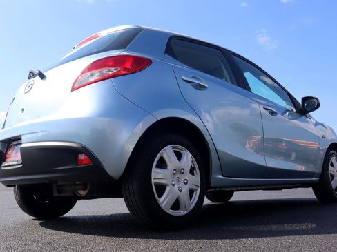 Used 2013 MAZDA MAZDA2 Sport image 18