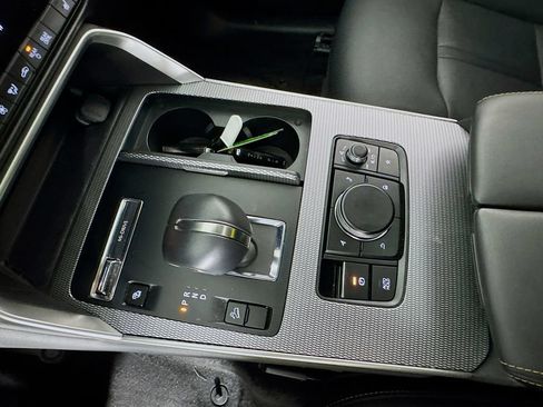 Used 2024 MAZDA CX-90 Plug-In Hybrid w/ Preferred AWD/4WD image 18