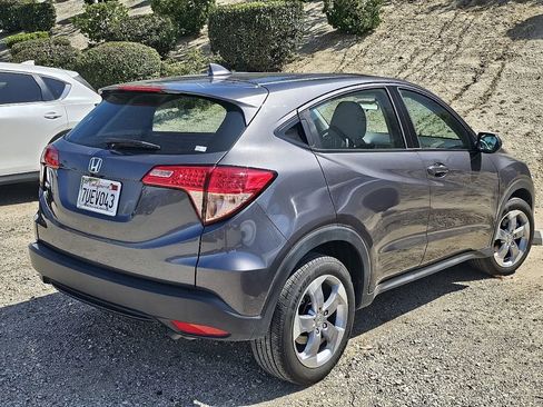 Used 2016 Honda HR-V LX image 11