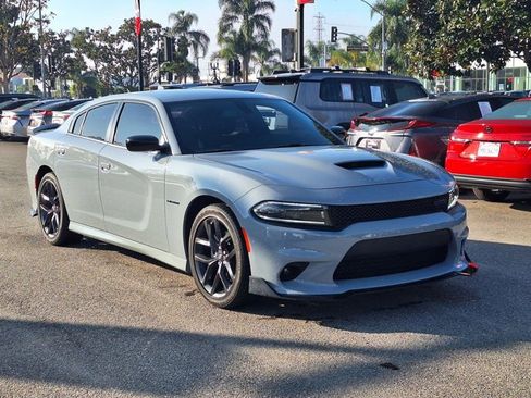 Used 2022 Dodge Charger R/T w/ Driver Convenience Group image 3