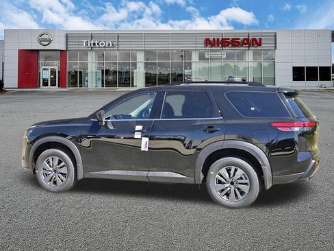 New 2026 Nissan Pathfinder SV w/ Cargo Package FWD image 7