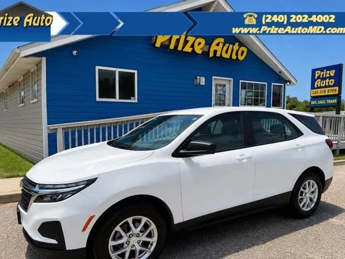 Used 2023 Chevrolet Equinox LS w/ Driver Confidence II Package FWD image 1