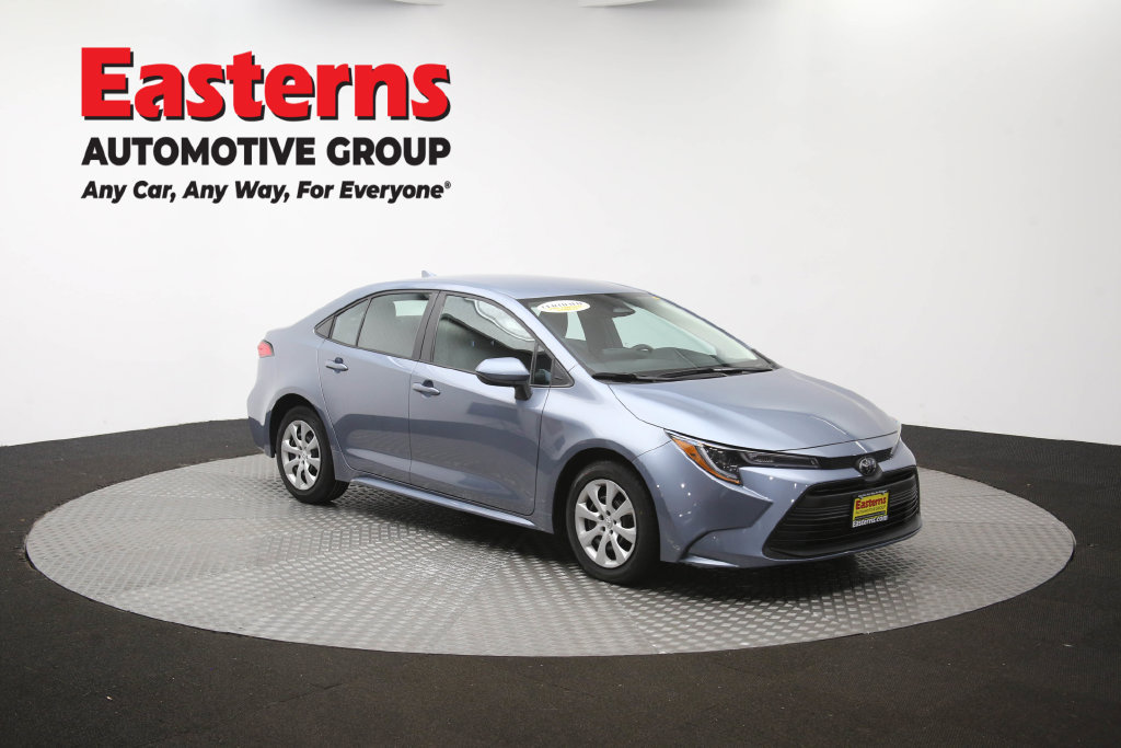 Used 2025 Toyota Corolla LE FWD image 50