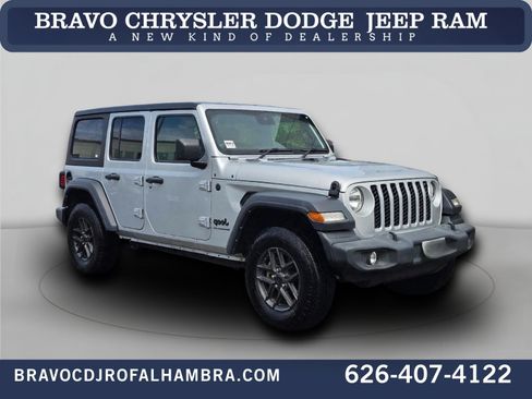 Used 2024 Jeep Wrangler Unlimited Sport AWD/4WD image 1