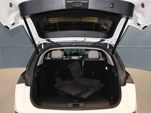 Used 2025 Lincoln Corsair AWD w/ Equipment Group 101A image 37