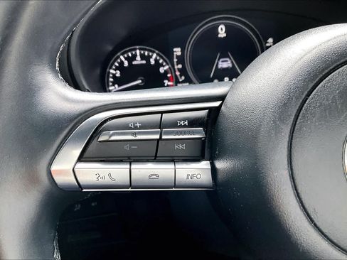 Used 2021 MAZDA MAZDA3 s FWD image 22