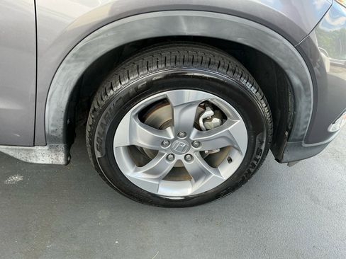 Used 2022 Honda HR-V LX image 30
