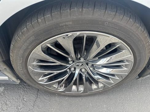 Used 2021 Lexus LS 500 w/ Interior Upgrade Package RWD image 6