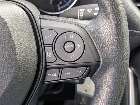 Certified 2025 Toyota RAV4 LE image 19