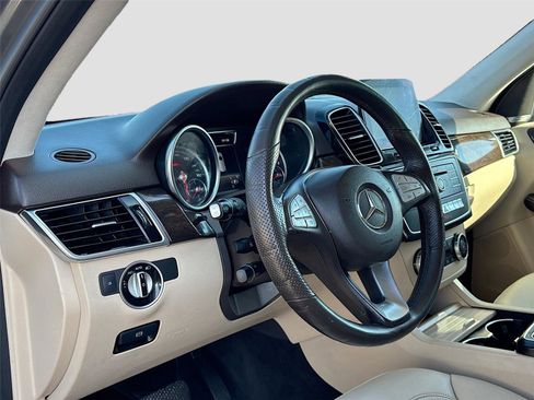 Used 2018 Mercedes-Benz GLE 350 w/ Premium 1 Package image 9