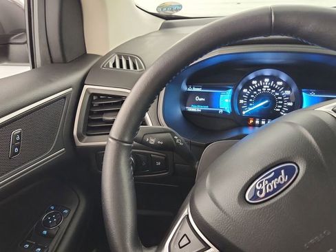 Used 2023 Ford Edge SEL image 19