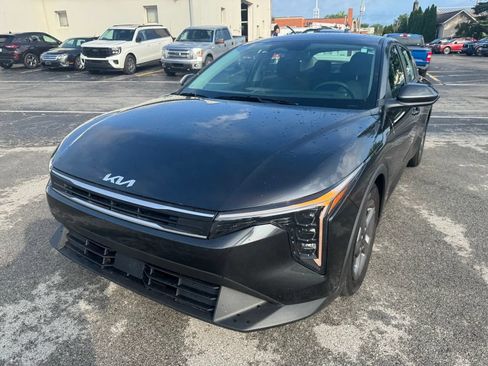 Used 2025 Kia K4 FWD image 46