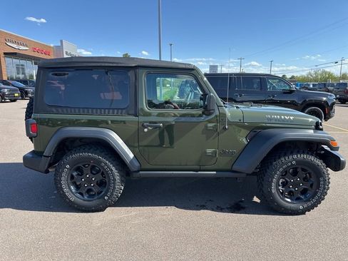 Used 2023 Jeep Wrangler Sport AWD/4WD image 3