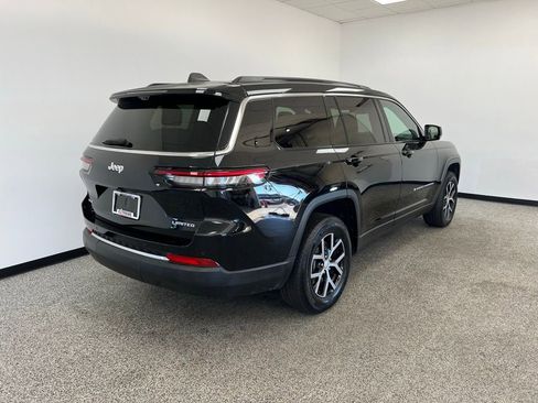 Used 2024 Jeep Grand Cherokee L Limited w/ Luxury Tech Group II image 21