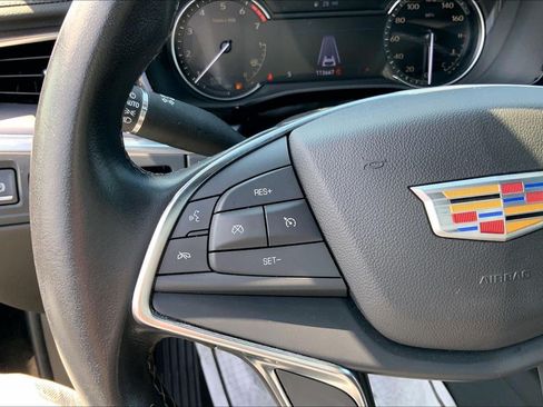 Used 2023 Cadillac XT5 Luxury FWD image 17
