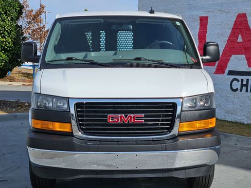 Used 2024 GMC Savana 2500 w/ Driver Convenience Package image 2