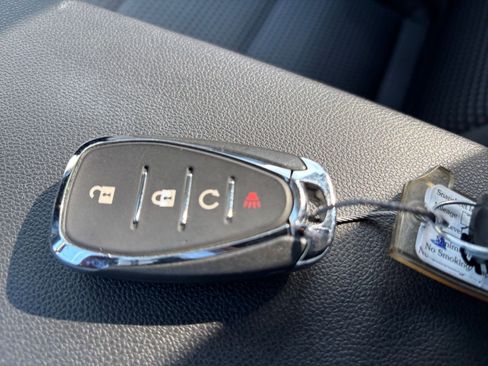 Used 2025 Chevrolet Trax LT image 21