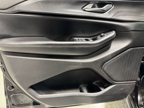 Used 2023 Jeep Grand Cherokee L Laredo image 24