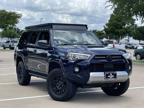 Used 2024 Toyota 4Runner TRD Off-Road AWD/4WD image 2