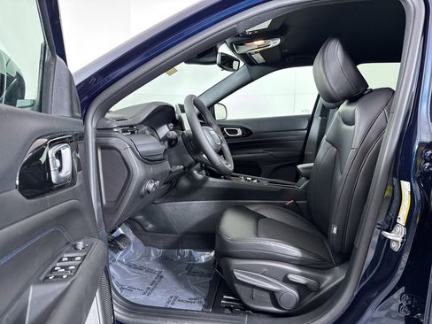 New 2026 Jeep Compass Limited image 5