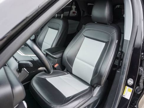 Used 2022 Ford Explorer XLT w/ Equipment Group 202A RWD image 16