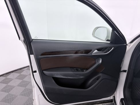 Used 2018 Audi Q3 2.0T Premium image 17