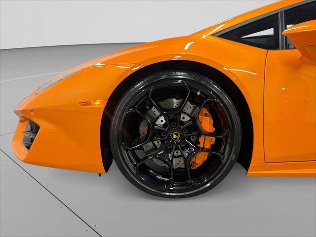 Used 2019 Lamborghini Huracan LP 580-2 RWD image 24