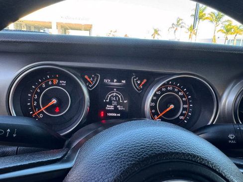 Used 2018 Jeep Wrangler Unlimited Sport image 20