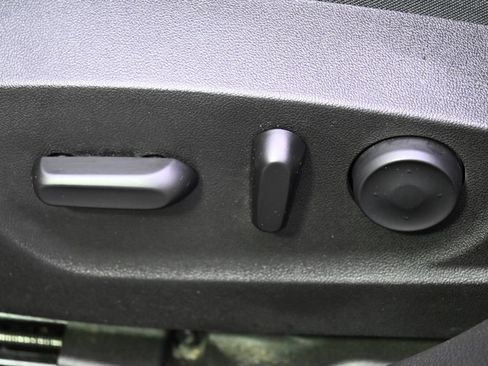 Used 2013 Buick Regal Premium FWD image 14