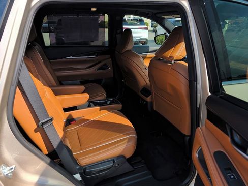 Certified 2025 INFINITI QX60 Autograph w/ Cargo Package image 13