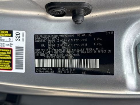 Used 2018 Toyota Sienna XLE image 25
