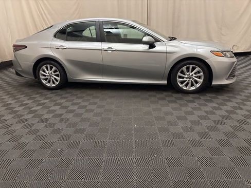 Used 2023 Toyota Camry LE image 4