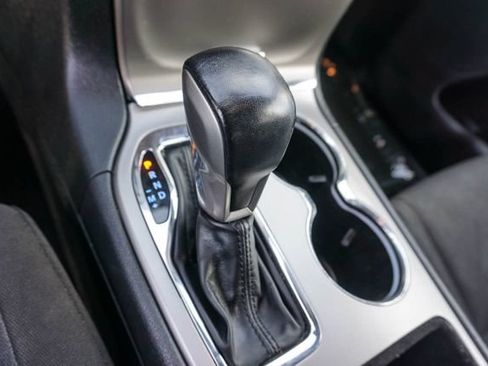 Used 2021 Jeep Grand Cherokee Laredo RWD image 14