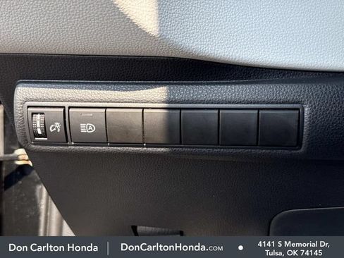Used 2022 Toyota Corolla SE FWD image 23