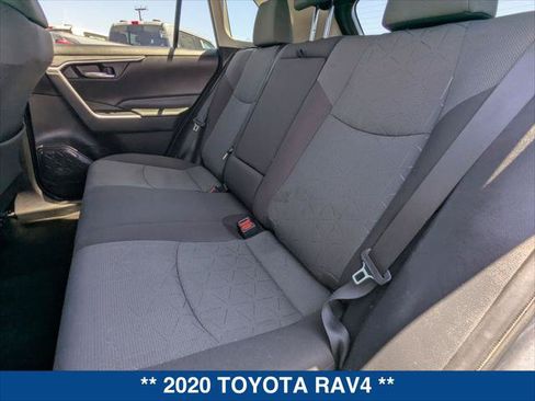 Used 2020 Toyota RAV4 XLE w/ Convenience Package FWD image 20