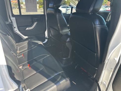 Used 2017 Jeep Wrangler Unlimited Sahara w/ Dual Top Group image 21