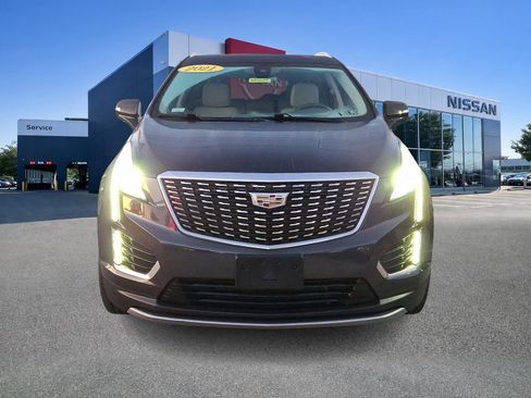Used 2021 Cadillac XT5 Premium Luxury image 2